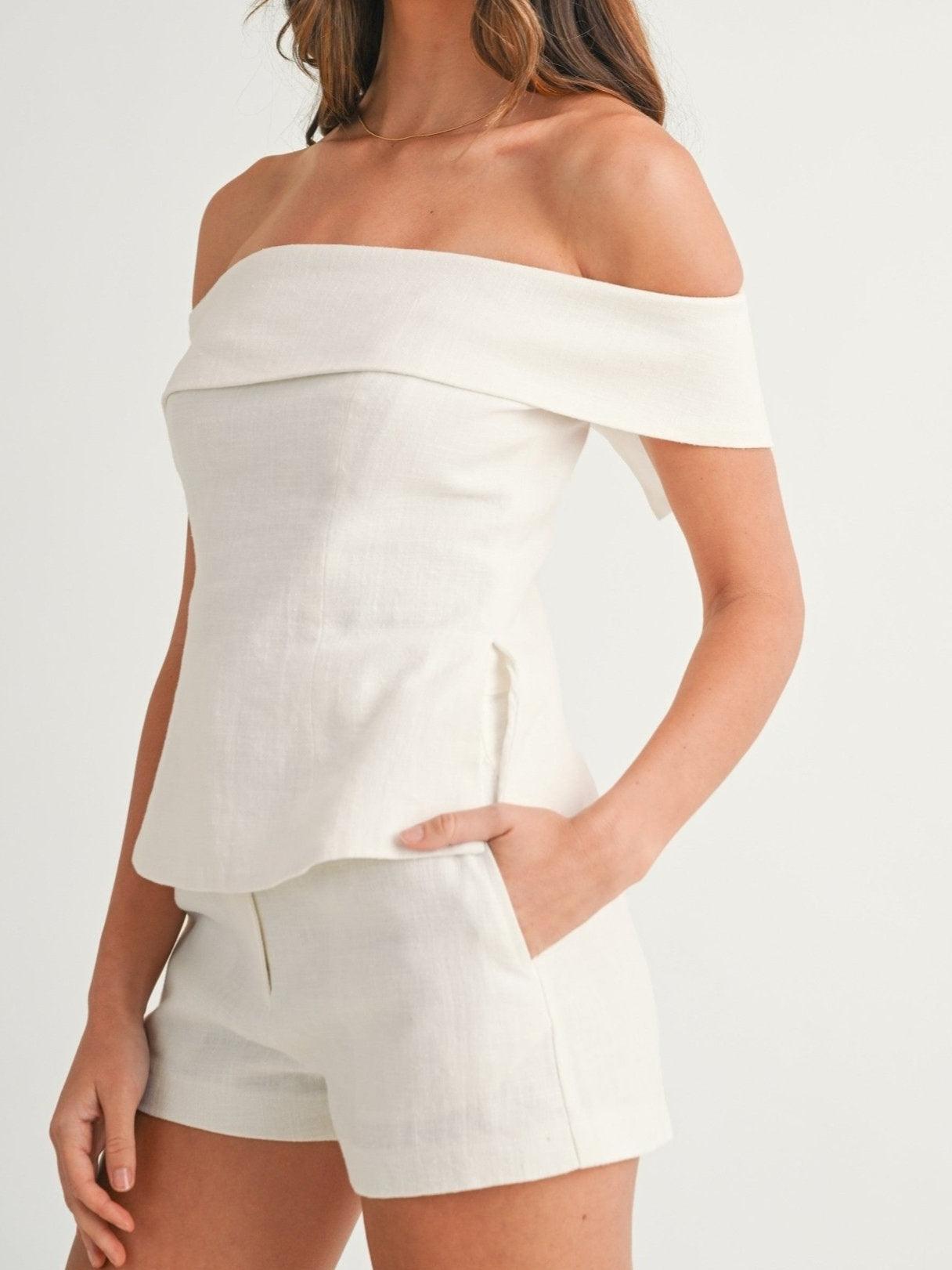 Detail of the structured bodice on the Amara linen set