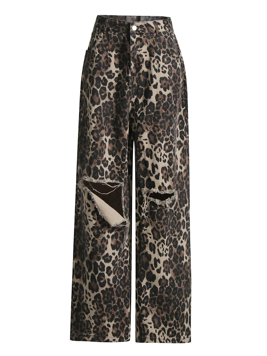 Kaia Wildcat jeans worn with a cropped top