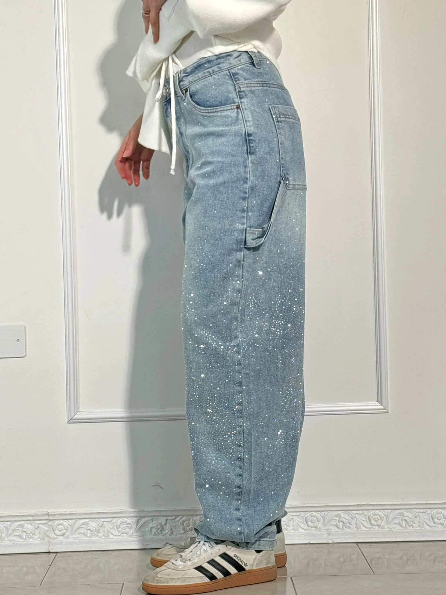 Side view of the Luna Shine jeans